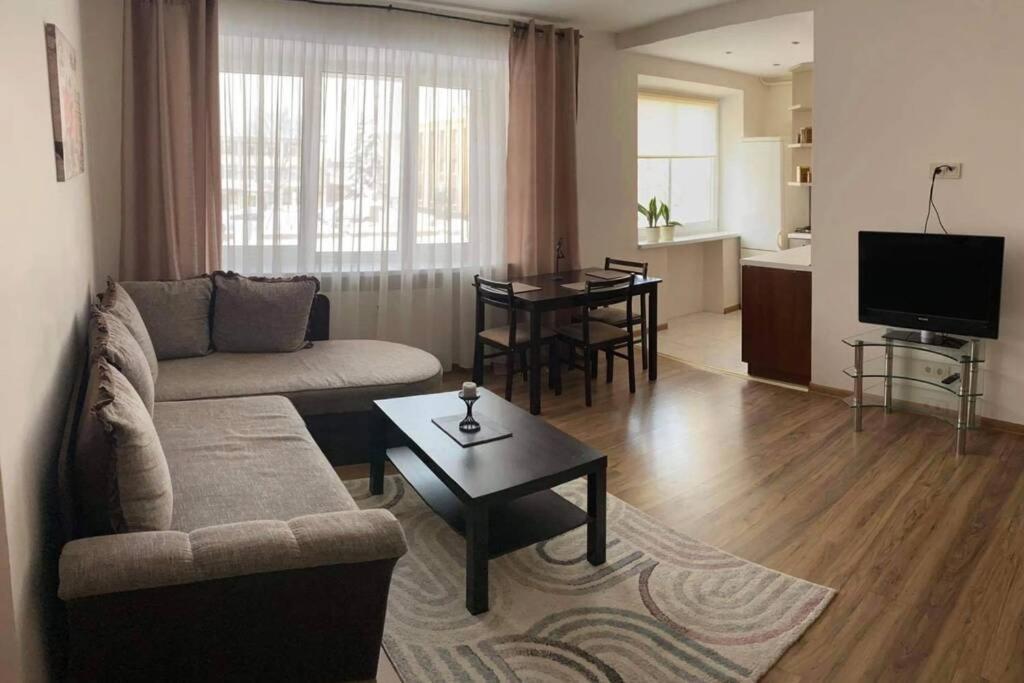 Apartamentai Draugystes Street Шяуляй Экстерьер фото